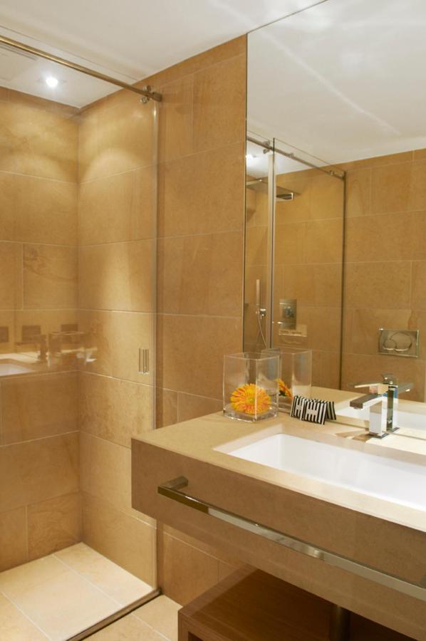 Hotel Gabbani ลูกาโน ภายนอก รูปภาพ